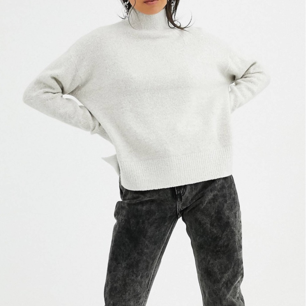 Bershka roll neck sweater size XS